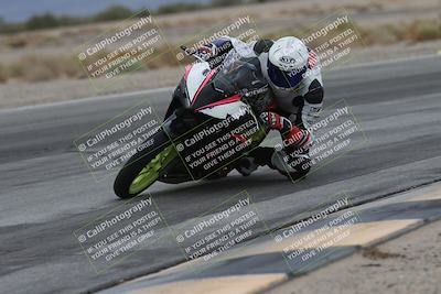 media/Sep-21-2025-Race Pace (Sun) [[98bf33ef95]]/Verified/5-Turn 15 Inside (930am)/